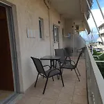 Seaside In Xilokastro - Thalassa Blue By Kottas Appartement