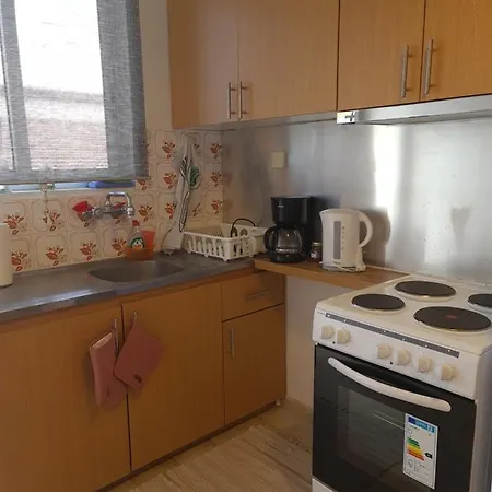 Seaside In Xilokastro - Thalassa Blue By Kottas 西洛卡特伦